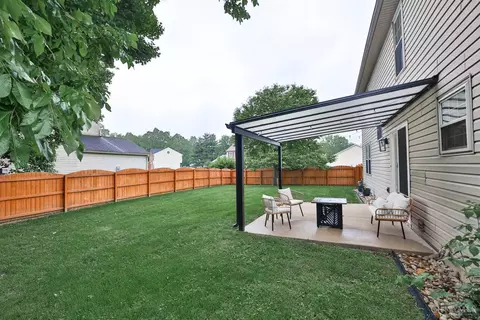 Exterior - 4155 Cannon Gate Dr, Cincinnati, OH 45245 photo 5 of 9