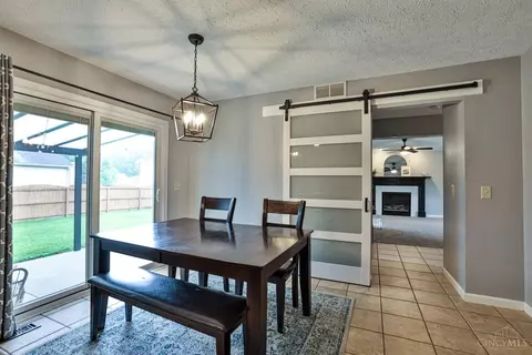 Dining - 4155 Cannon Gate Dr, Cincinnati, OH 45245 photo 1 of 1