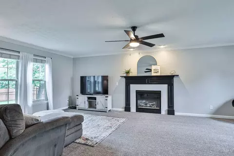 Living - 4155 Cannon Gate Dr, Cincinnati, OH 45245 photo 1 of 2