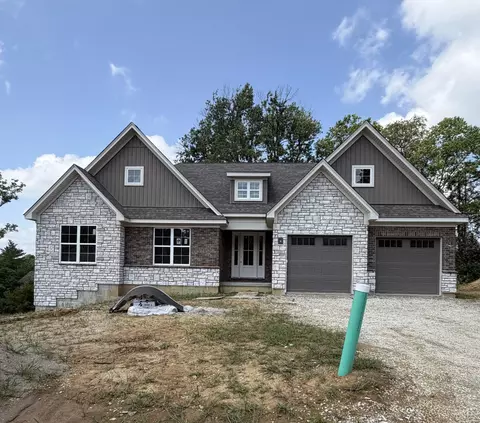 3105 Laurel Hill Ln, Green Twp, OH 45248