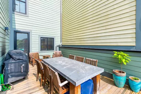 Exterior - 1333 Pendleton St, Cincinnati, OH 45202 photo 2 of 12