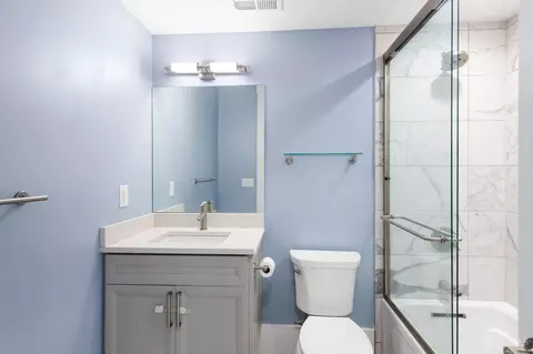 Bath - 1333 Pendleton St, Cincinnati, OH 45202 photo 2 of 5