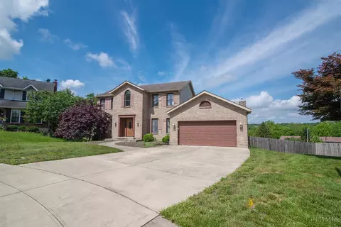352 Palm Springs Dr, Fairfield, OH 45014