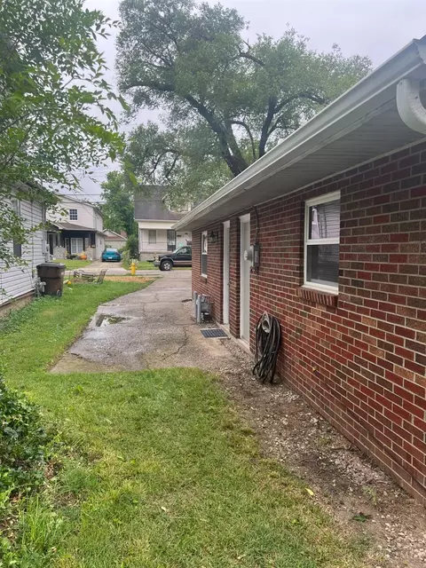 1324 Behles Ave, Lincoln Heights, OH 43215 photo 14