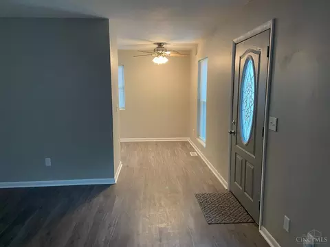 1324 Behles Ave, Lincoln Heights, OH 43215 photo 4