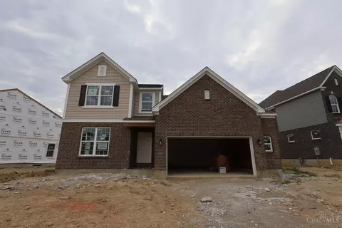 5480 White Pine Ln, Fairfield, OH 45011