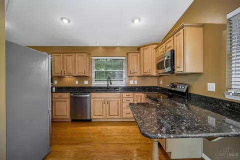 9960 Daly Rd, Cincinnati, OH 45231 photo 6