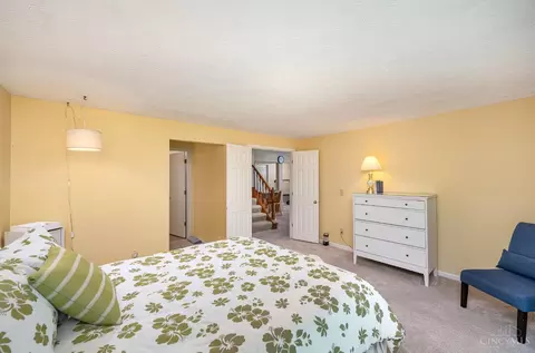 Bedroom - 5543 Regimental Pl, Cincinnati, OH 45239 photo 4 of 4