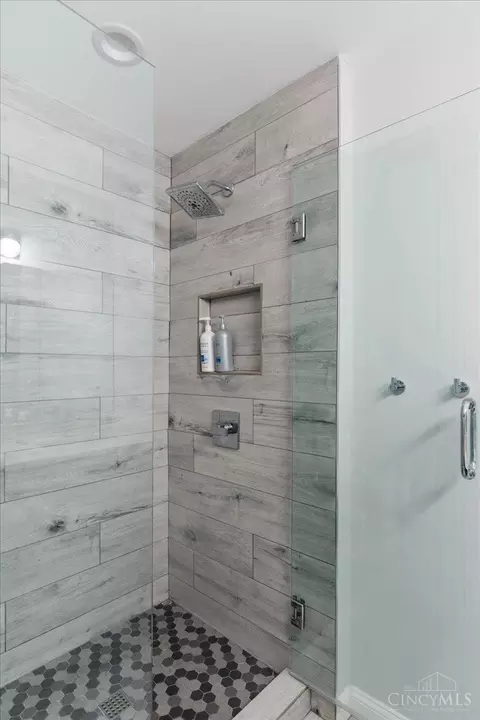 3683 Saybrook Ave, Cincinnati, OH 45208 photo 20