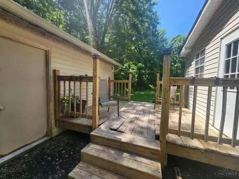 1477 Friendly Ln, Williamsburg, OH 45176