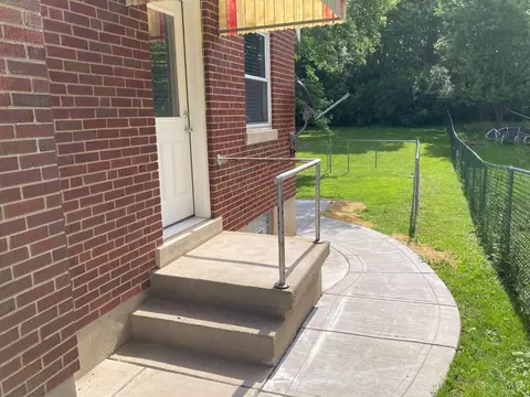 Exterior - 456 Leath Ave, Cincinnati, OH 45238 photo 3 of 5