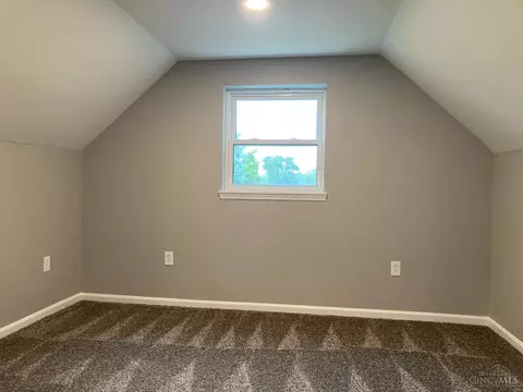 Bedroom - 456 Leath Ave, Cincinnati, OH 45238 photo 4 of 4