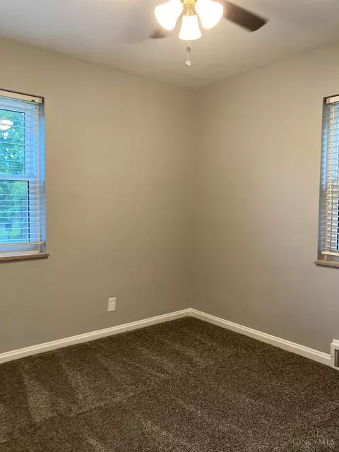 Bedroom - 456 Leath Ave, Cincinnati, OH 45238 photo 2 of 4