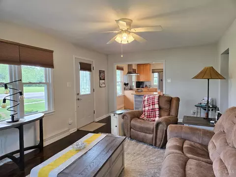 821 Cherry St, Blanchester, OH 45107 photo 4