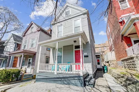 Exterior - 318 Warner St, Cincinnati, OH 45219 photo 2 of 6