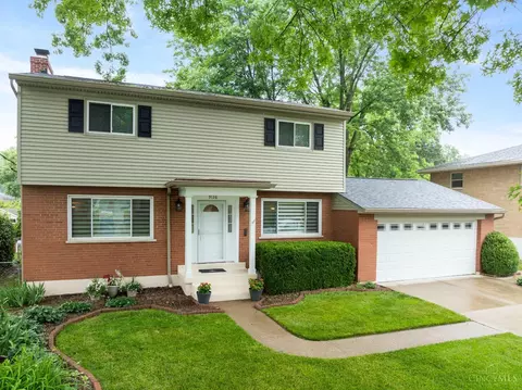 9126 Cherry Blossom Ln, Cincinnati, OH 45231