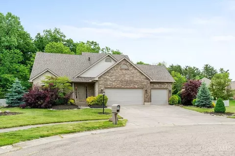 6835 Deergreen Ct, Huber Heights, OH 45424