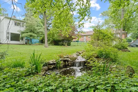 2917 Westbrook Dr, Cincinnati, OH 45238 photo 2