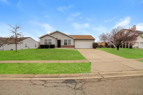 4186 Cannon Gate Dr, Cincinnati, OH 45245