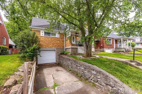 5778 Eula Ave, Cincinnati, OH 45248 photo 2