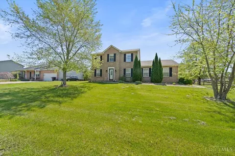 5015 Sean Cir, Blanchester, OH 45107