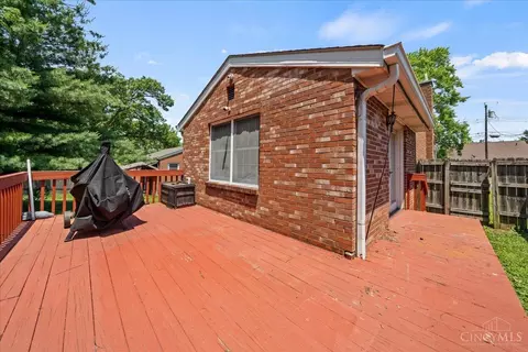 8679 Elmtree Ave, Cincinnati, OH 45231 photo 7