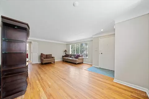 8679 Elmtree Ave, Cincinnati, OH 45231 photo 10