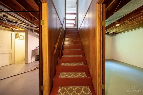 8679 Elmtree Ave, Cincinnati, OH 45231 photo 24