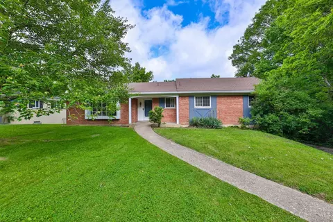 1885 Forest View Ct, Cincinnati, OH 45233