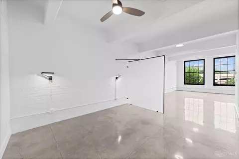 Living - 530 Reading Rd, Cincinnati, OH 45202 photo 2 of 2