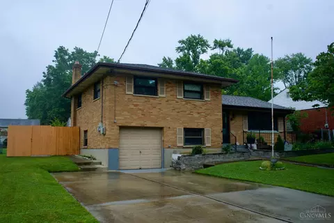 1062 Thunderbird Ave, Cincinnati, OH 45231 photo 2