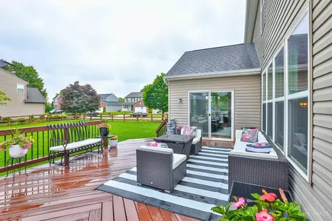 Exterior - 989 Spruce Gln, Morrow, OH 45152 photo 7 of 13