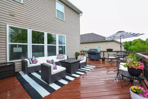 Exterior - 989 Spruce Gln, Morrow, OH 45152 photo 11 of 13