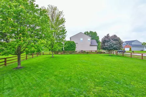 Exterior - 989 Spruce Gln, Morrow, OH 45152 photo 8 of 13