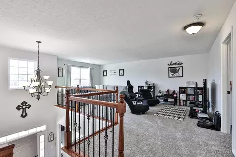 Entry Way - 989 Spruce Gln, Morrow, OH 45152 photo 5 of 8