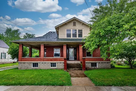 107 Eaton St, College Corner, OH 45003