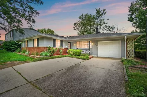 1494 Valdosta Dr, Cincinnati, OH 45246