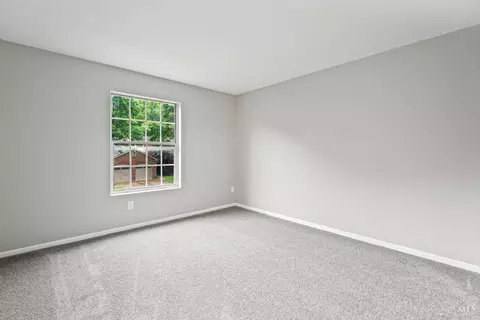 Bedroom - 1718 Emerald Glade Ln, Cincinnati, OH 45255 photo 3 of 4