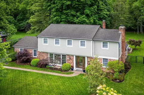 104 Red Bird Ln, Terrace Park, OH 45174