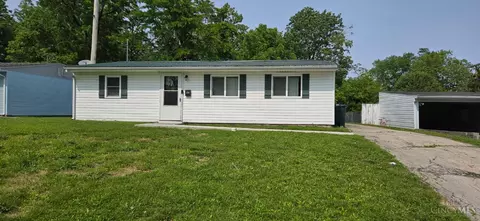219 Orchard Cir, Blanchester, OH 45107 photo 2