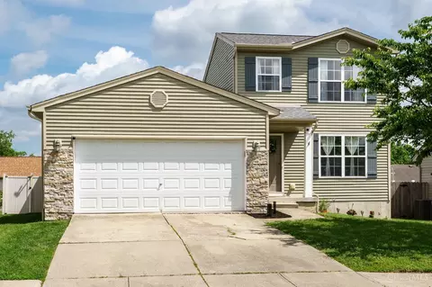 1240 Carriage Hill Ln, Hamilton, OH 45013