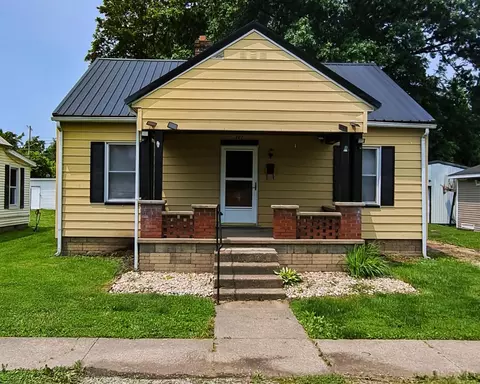 207 Seventh St, Manchester Twp, OH 45144