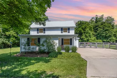 4 Brooklyn Ln, Milford, OH 45150