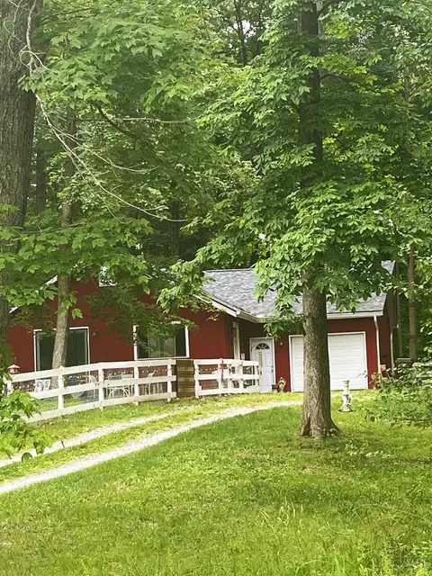 110 Montana Dr, Jackson Twp, OH 45171