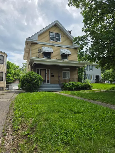 3052 Mchenry Ave, Cincinnati, OH 45211