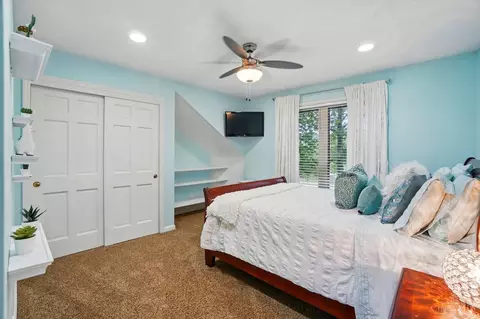 Bedroom - 14 Heritage Rd, Blue Ash, OH 45241 photo 4 of 5