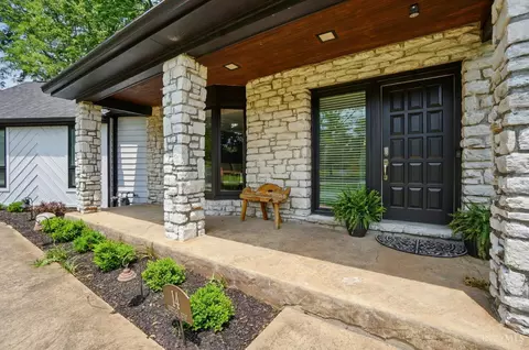 Exterior - 14 Heritage Rd, Blue Ash, OH 45241 photo 3 of 15