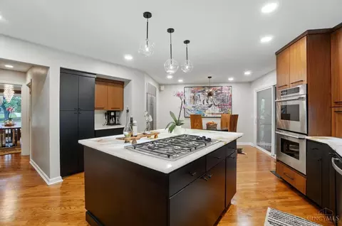Kitchen - 14 Heritage Rd, Blue Ash, OH 45241 photo 4 of 8