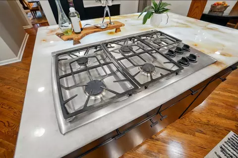 Kitchen - 14 Heritage Rd, Blue Ash, OH 45241 photo 5 of 8