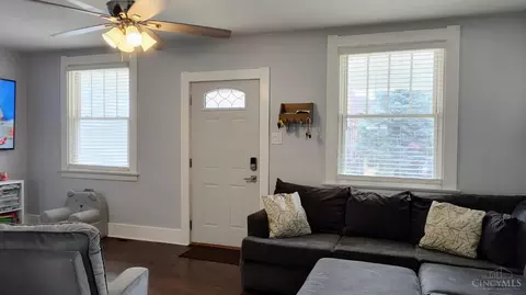 1115 Mill St, Reading, OH 45215 photo 2